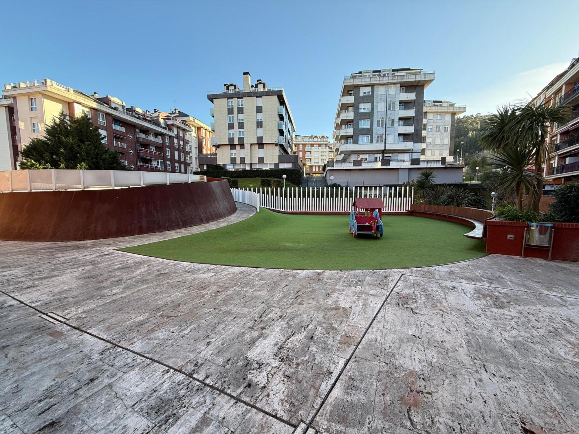 Castro Holidays - Centrico Piscina Urbanizacion Garaje Gratis Castro Urdiales Kültér fotó