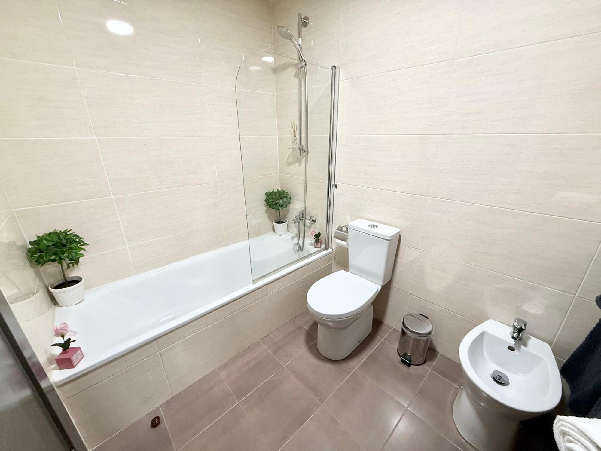 Castro Holidays - Centrico Piscina Urbanizacion Garaje Gratis Castro Urdiales Kültér fotó