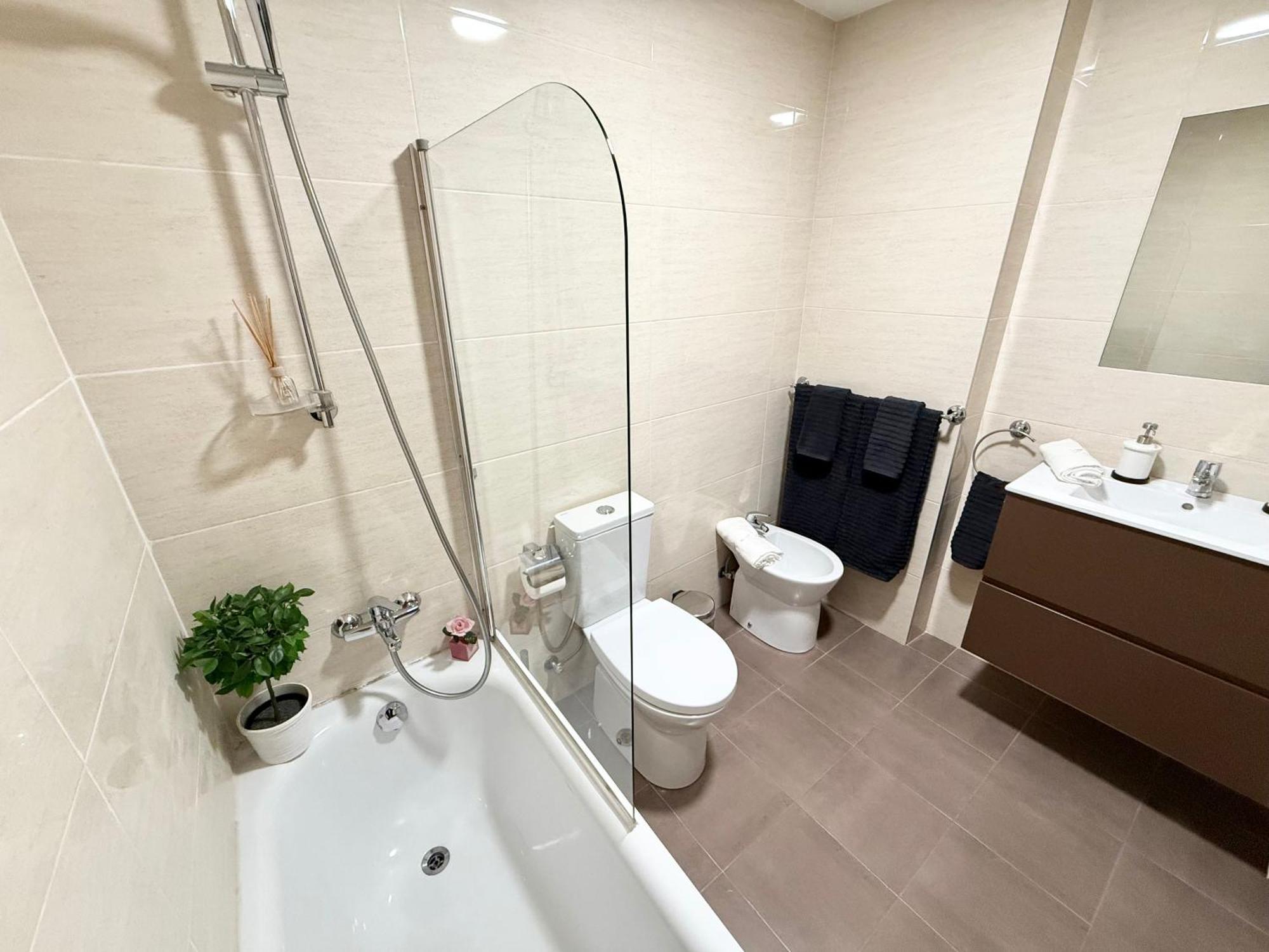 Castro Holidays - Centrico Piscina Urbanizacion Garaje Gratis Castro Urdiales Kültér fotó
